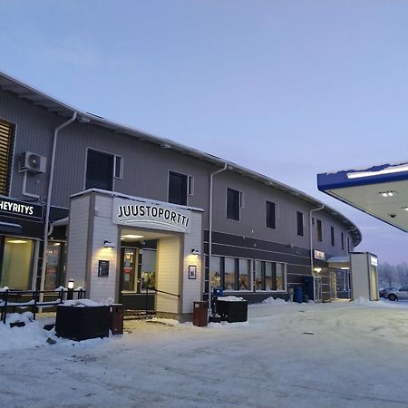 Hotelli Kaersaemaeki Exterior photo